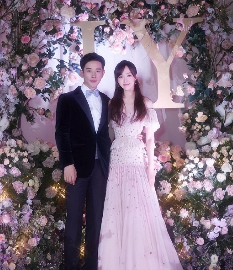 唐嫣用万元手机壳引巨大争议,唐嫣用4万块钱买一个手机壳