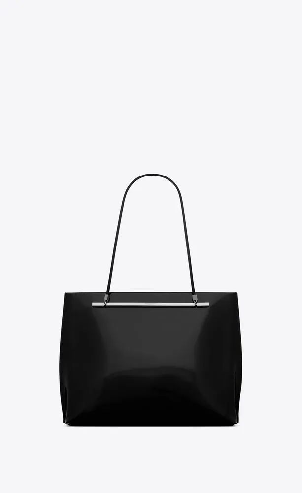 Rosé又背新包了，SAINTLAURENT是真宠她！