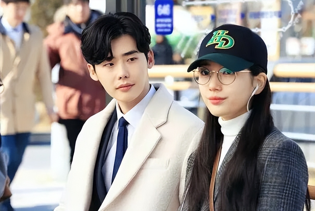 推荐3本*场官**小说，一段失败的恋情，负气去了人人都不愿去的乡镇