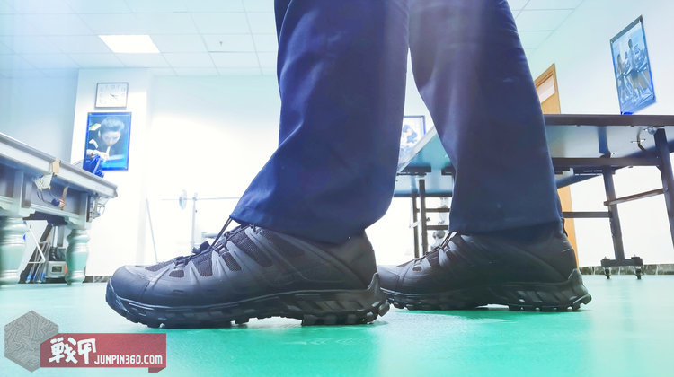 空降到“大秦”上空的萨瓦迪卡