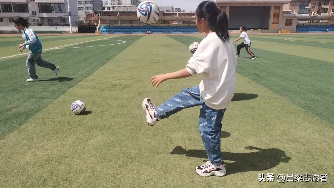 校园足球半决赛,校园足球巅峰对决