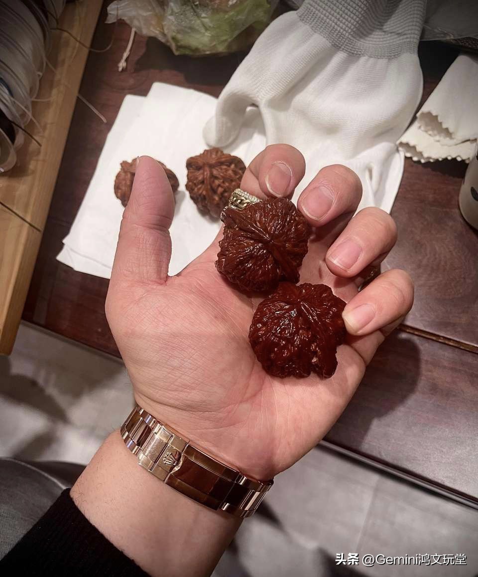 新手玩文玩核桃要高抛还是原色,文玩核桃四座楼适不适合新手