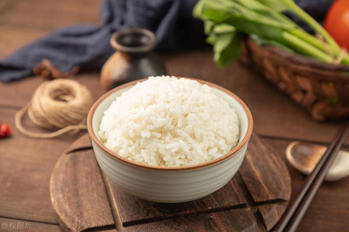 电饭煲厚釜原釜铁釜哪个好,电饭煲球釜和厚釜的区别
