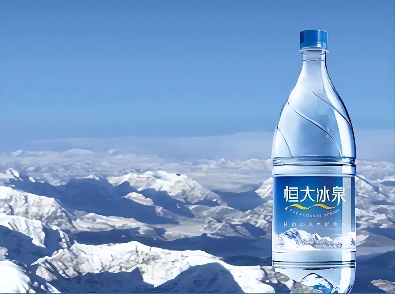 恒大冰泉10个亿打广告,恒大冰泉为什么要重新定位