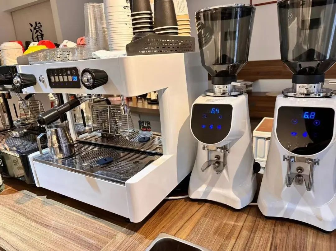 零基础开一家咖啡店多少时间回本,开一家咖啡店一年能赚多少钱