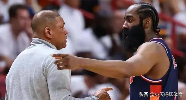 蒙蒂调侃杜兰特,哈登欲言又止恐挑内讧风波,美媒爆6换4交易