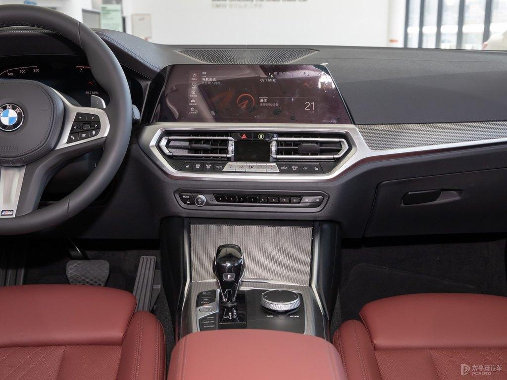 宝马3系330li曜夜运动版评测,宝马3系330i曜夜运动版2023评测