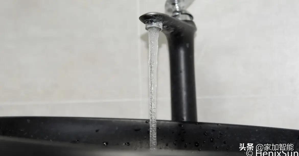 水压突然变小怎么解决,洗澡水压突然变小怎么回事