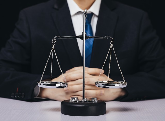 厦门男医生借体检之名对患者吸乳事件后续