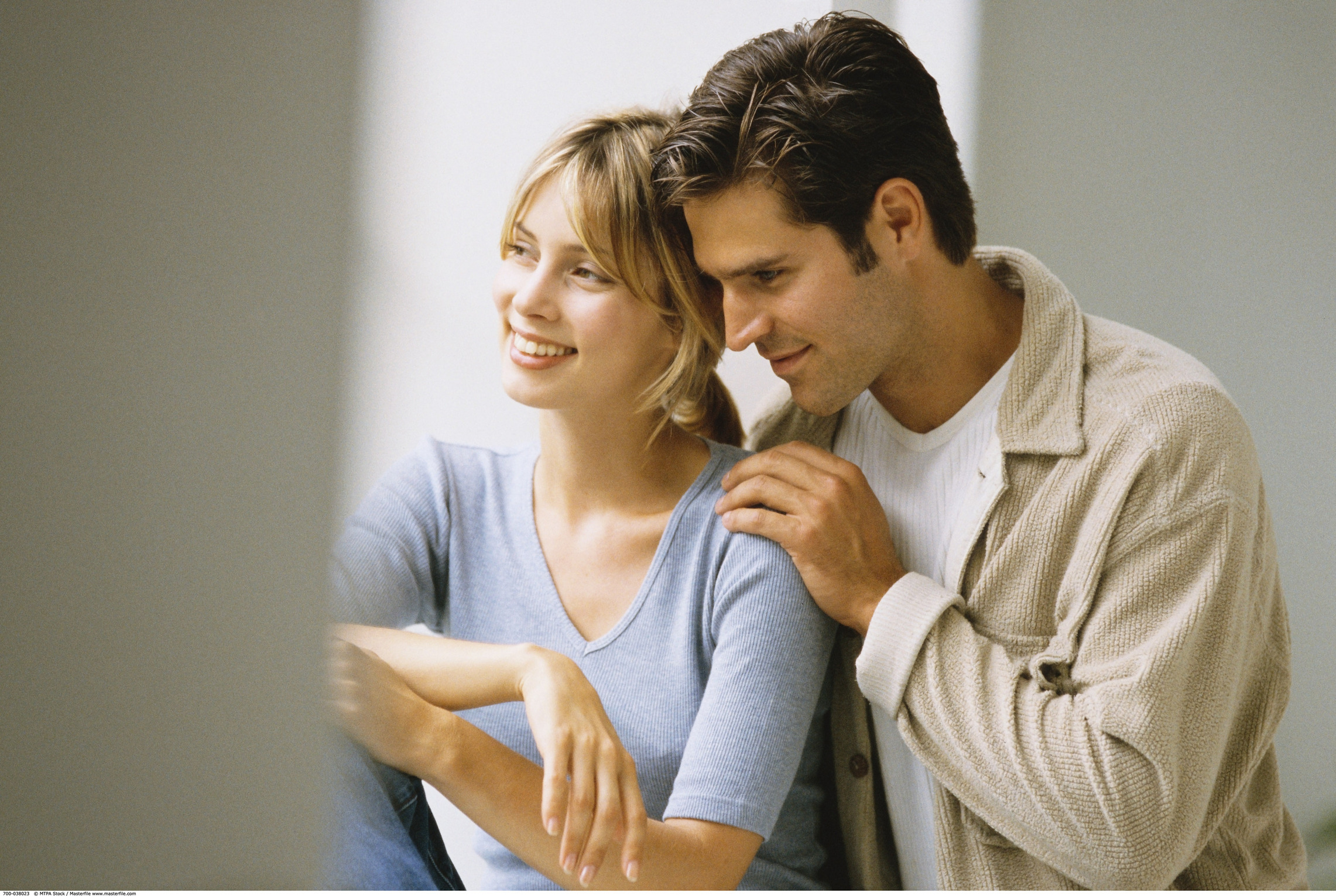 人体润滑剂，对女性伤害大还是对男性？能长期用吗？听医生怎么说