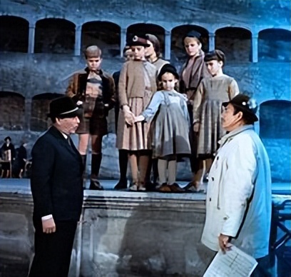 去聆听美好的音乐之声,音乐之声玛利亚唱歌