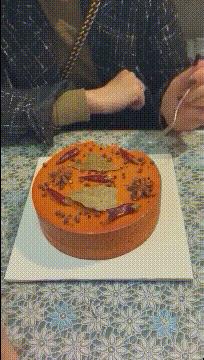 女朋友平胸是什么心理,女朋友是平胸怎么形容