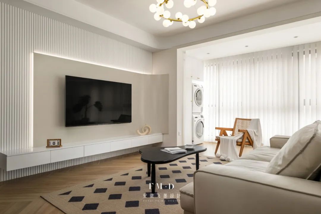 电视背景墙小不挂电视该怎么设计,简单实用的电视机背景墙