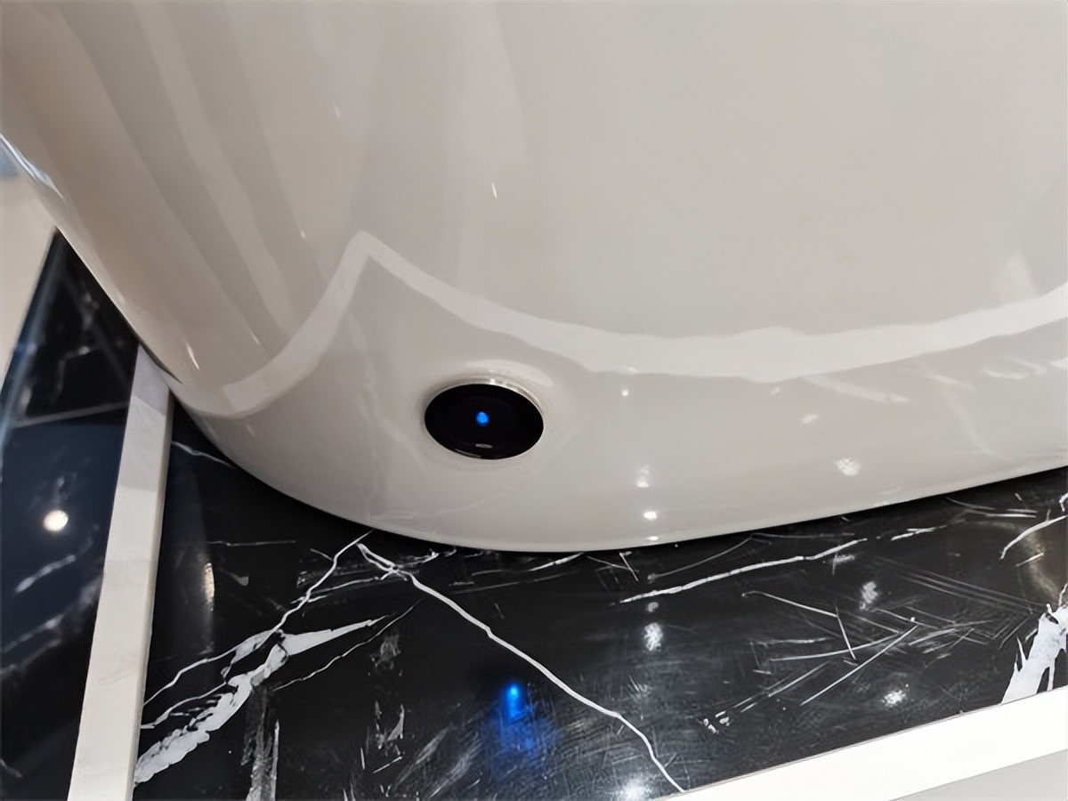 无接触式马桶,九牧浴室柜和马桶