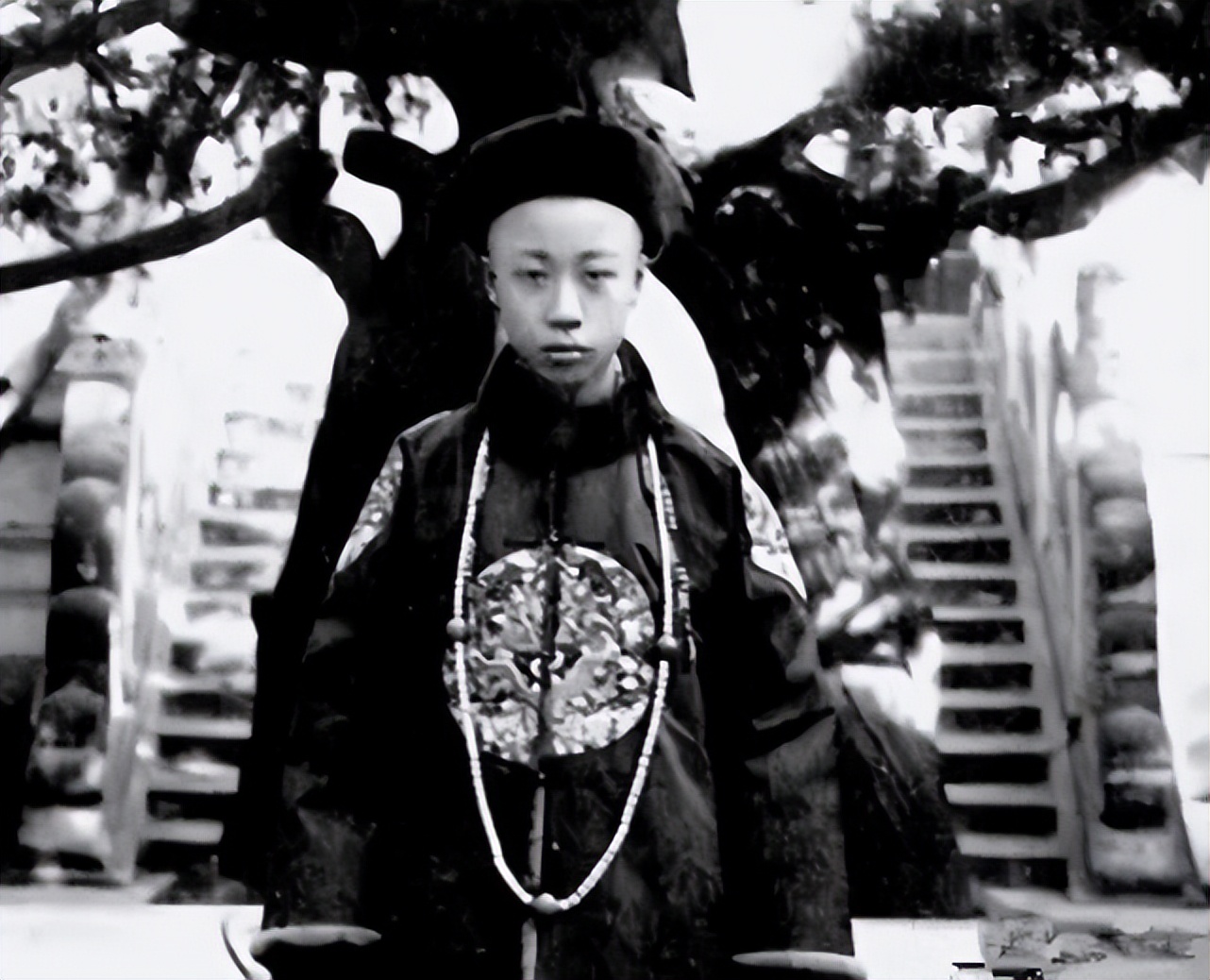 末代皇帝溥仪逝世原因,末代皇帝溥仪死葬在哪里