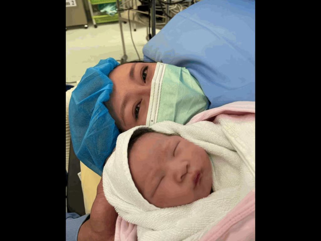 伟大母亲产子视频,伟大妈妈产下龙凤胎