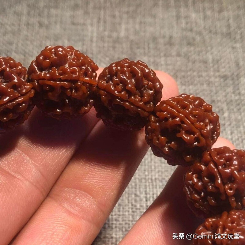 适合日常佩戴的文玩,适合一直佩戴的文玩