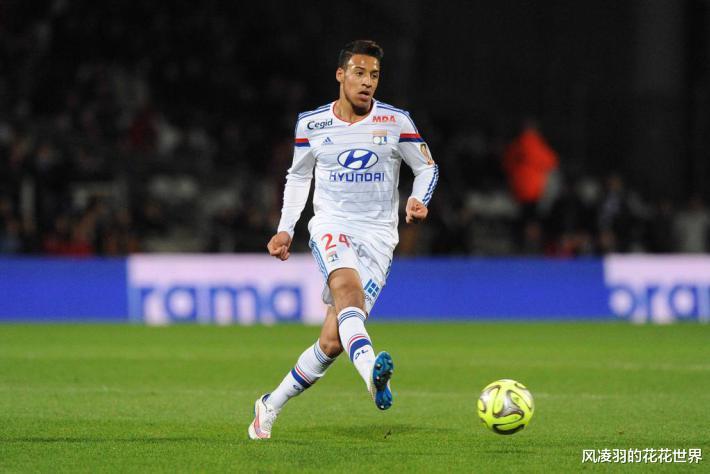 足坛十大黑店交易,足球转会市场再次掀起波澜