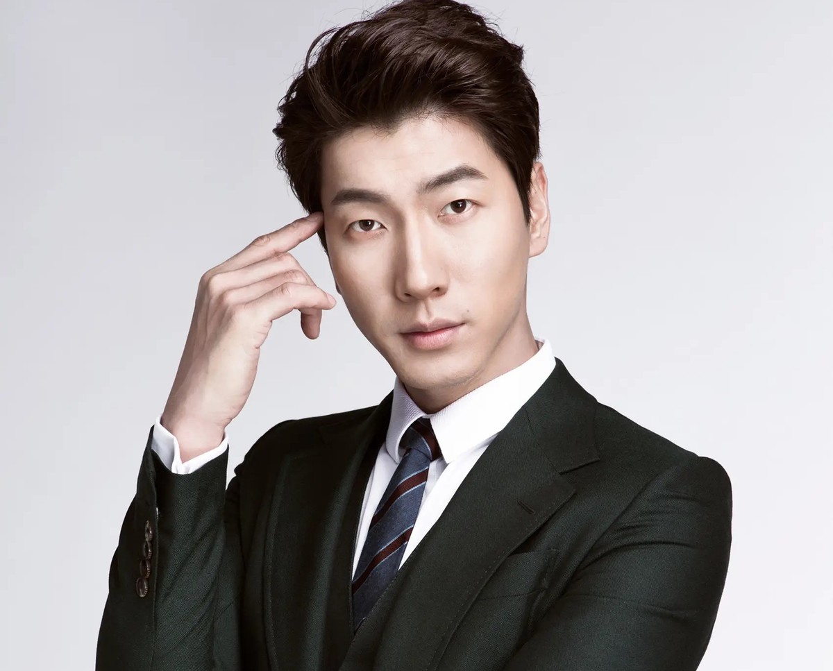 盘点6个红不起来的男明星,红得一塌糊涂的4位明星