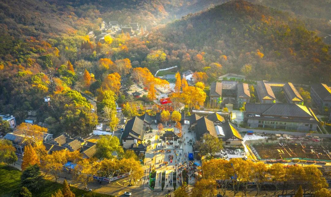 南京栖霞山最佳旅游时间是几月,去南京栖霞山半日旅游攻略