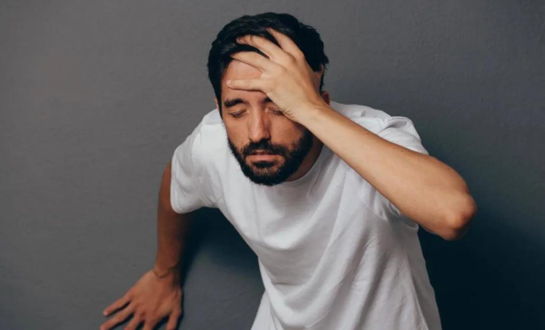 胆固醇升高身体要遭殃？教你4招，击退高血脂，平稳胆固醇