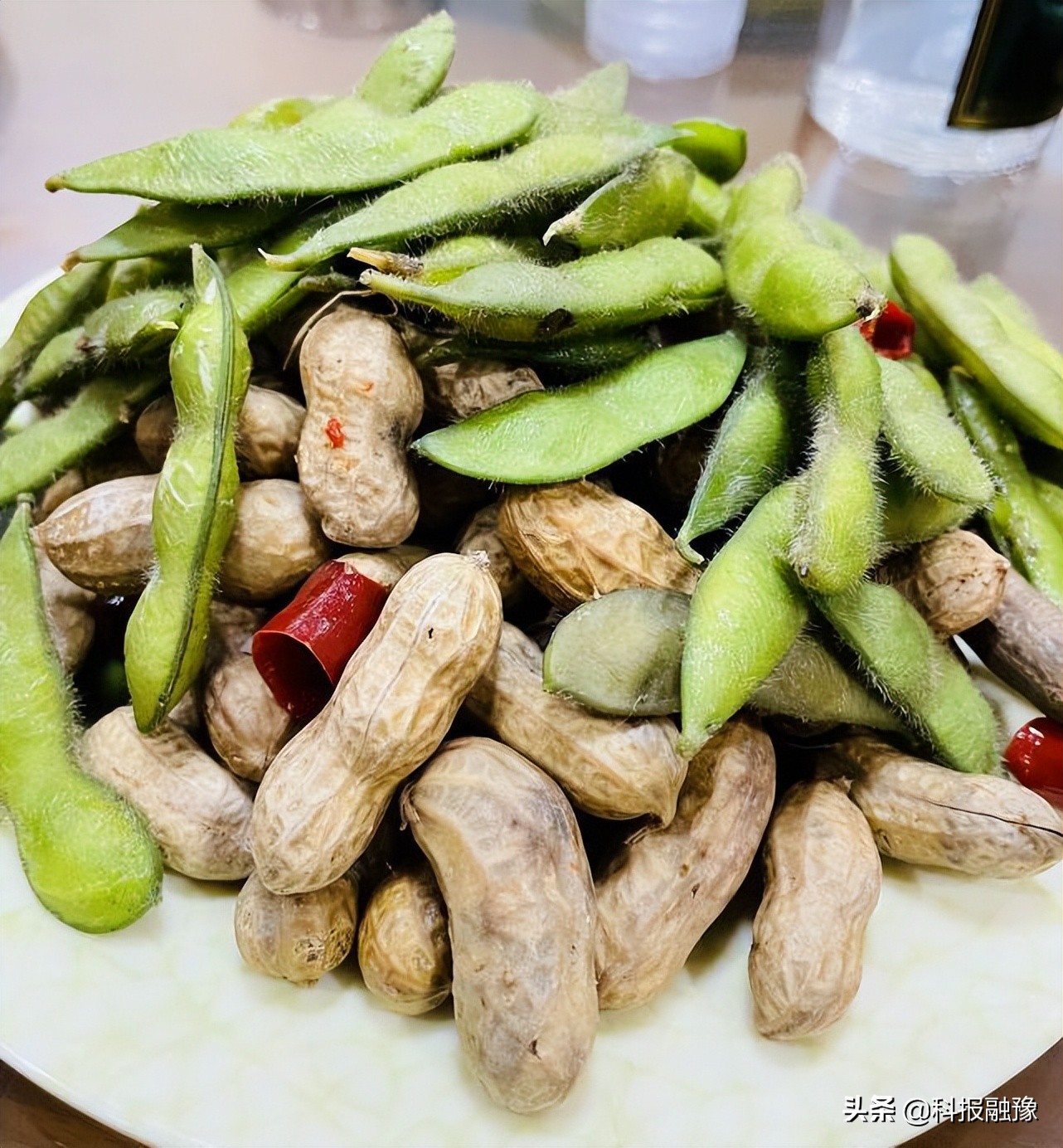 吃烩面喝茅台,烩面加鹿邑大曲