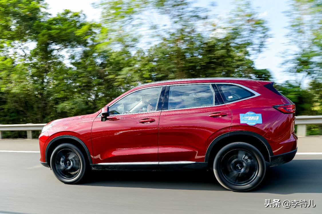 一箱油跑900km几乎做到零故障,第三代哈弗h6保养超了100公里