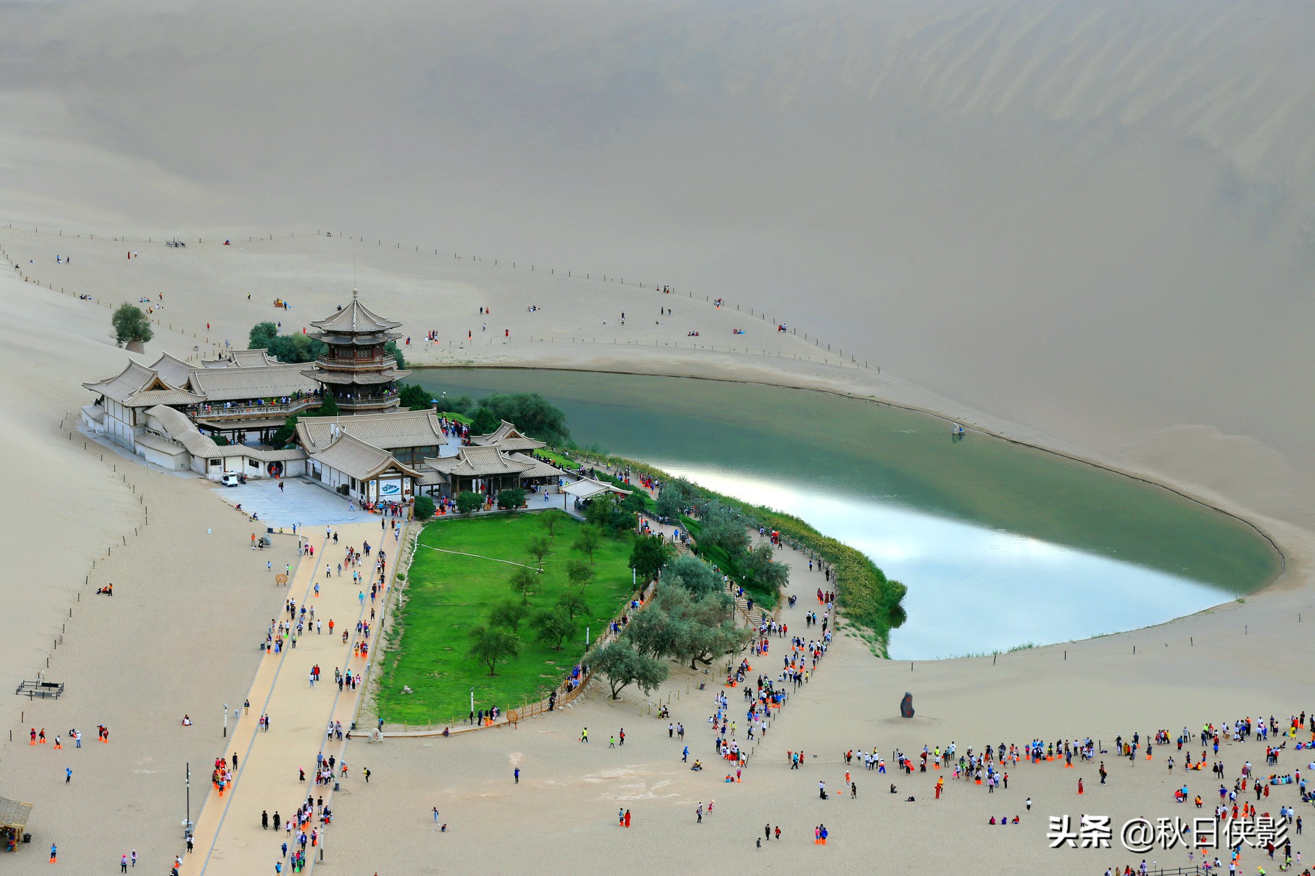 西北沙漠第一大泉,世界上最令人叹为观止的沙漠奇观