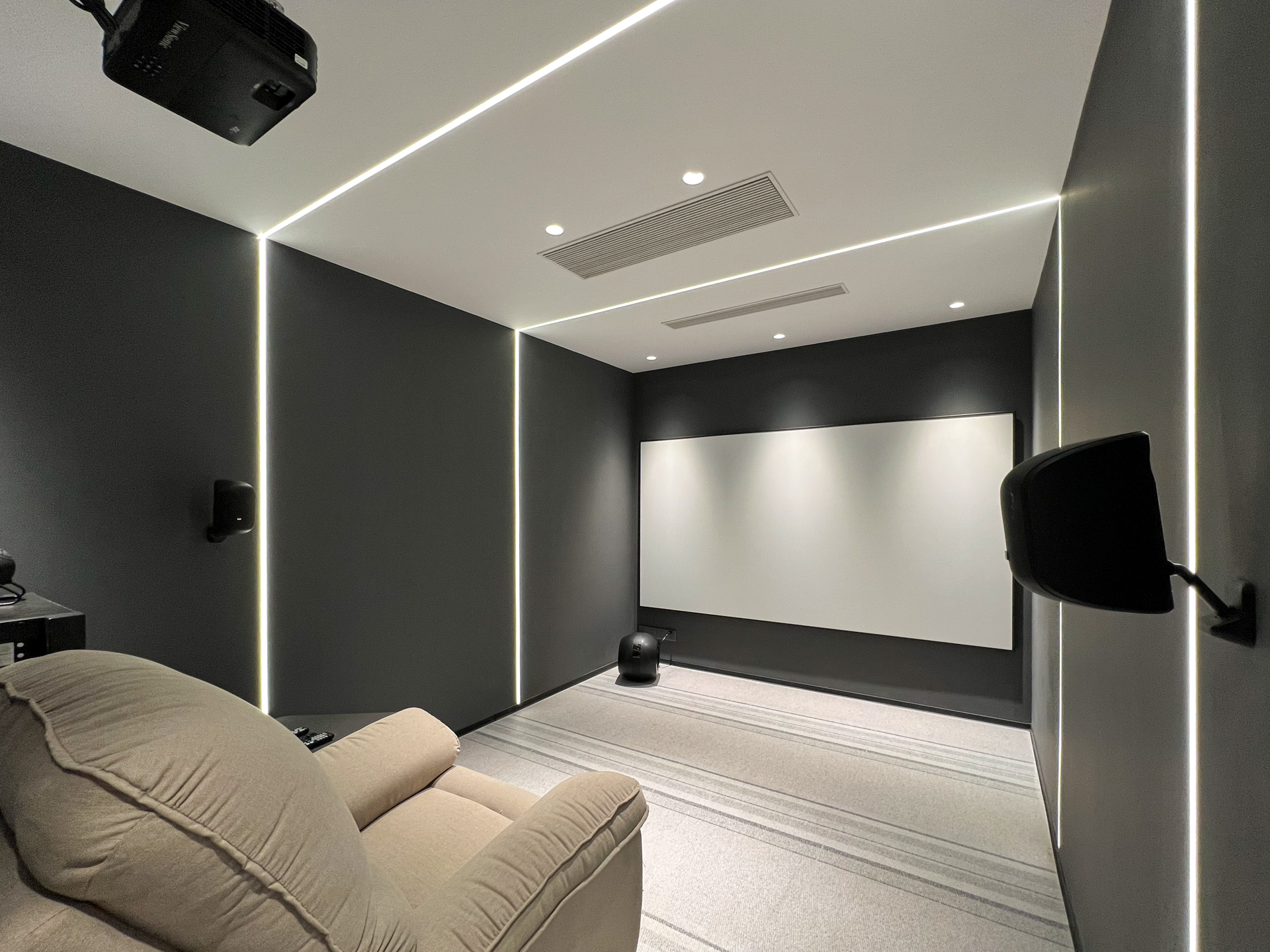 同时打造两套家庭影院是什么体验？“家有影院”用户肉乎爹和你聊