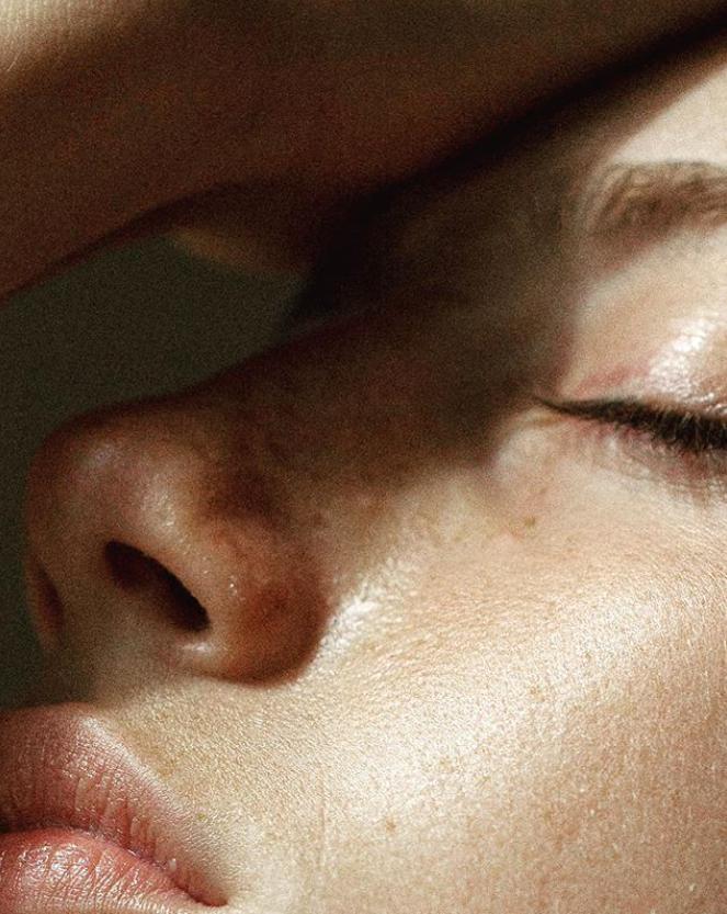 局部也性感：劳伦特的人体局部特写