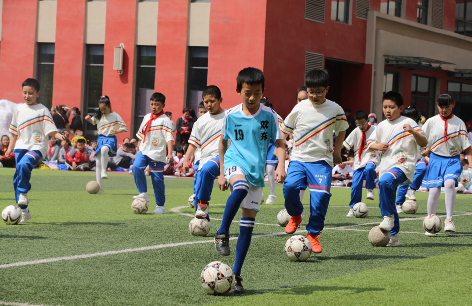 太原市外国语学校韵律操,足球韵律操小学