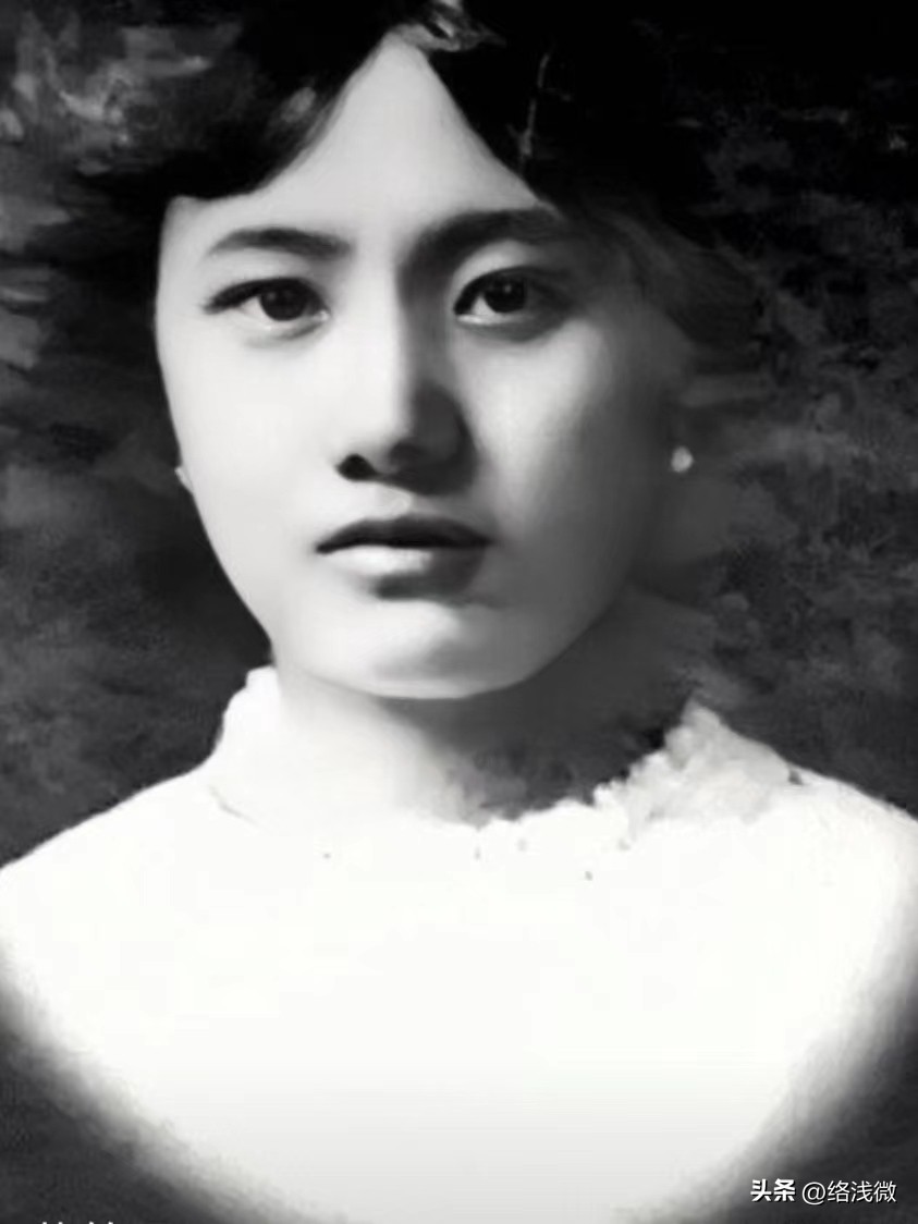 她从一无所有到华丽蜕变,她从草根姑娘逆袭成了30亿身家