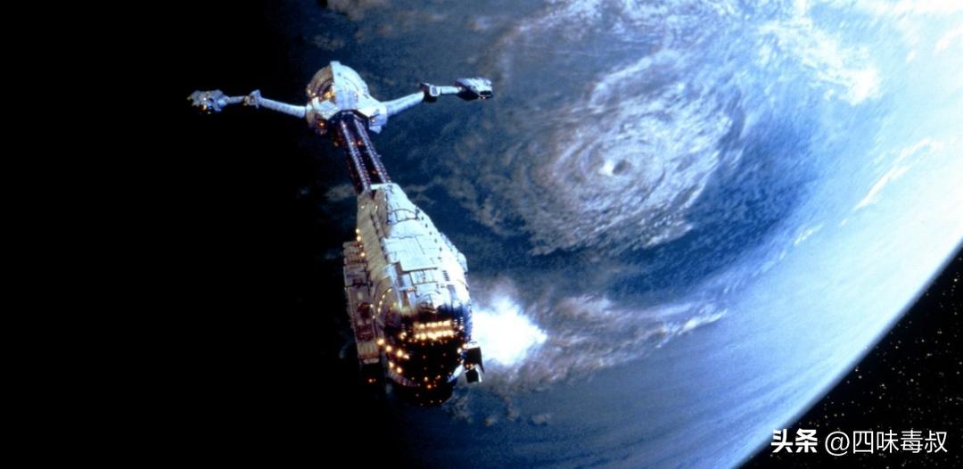 当飞船撞见魔鬼,神学便附体在科学身上