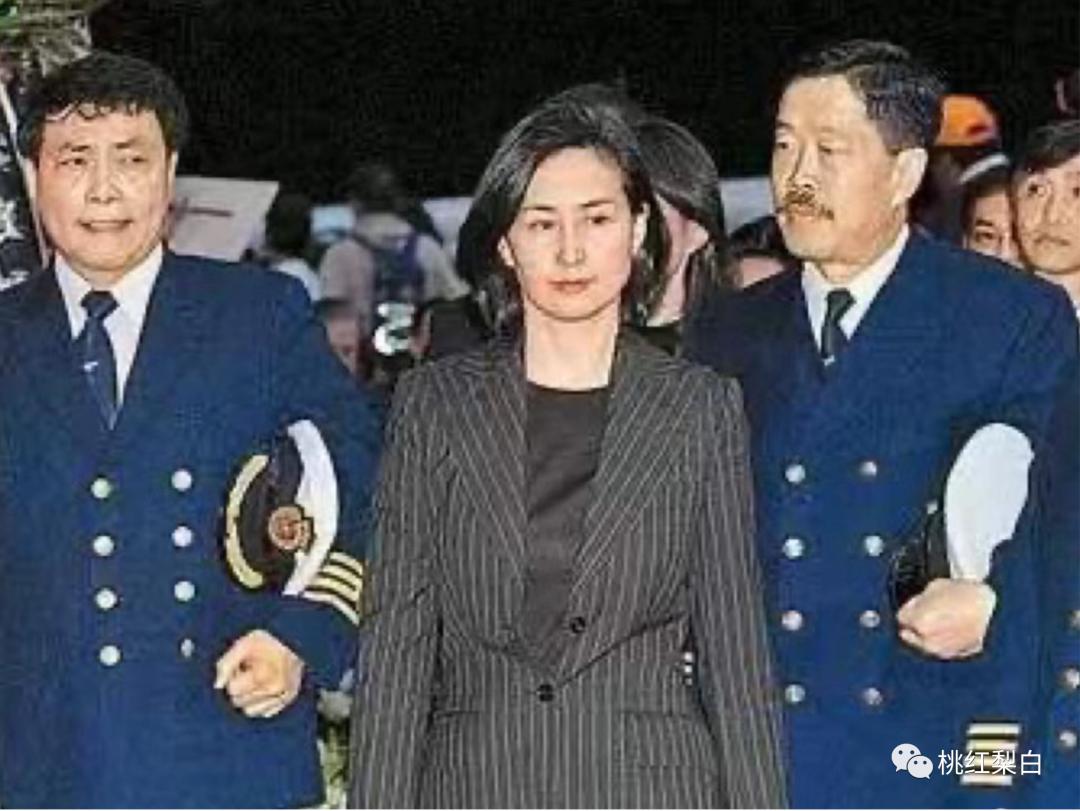 赌王二房蓝琼缨生了几个孩子,赌王二太蓝琼缨几岁生孩子