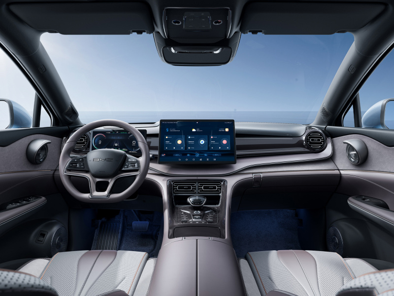 比亚迪护卫舰07纯电版落地价格,比亚迪护卫舰07满油满电实测