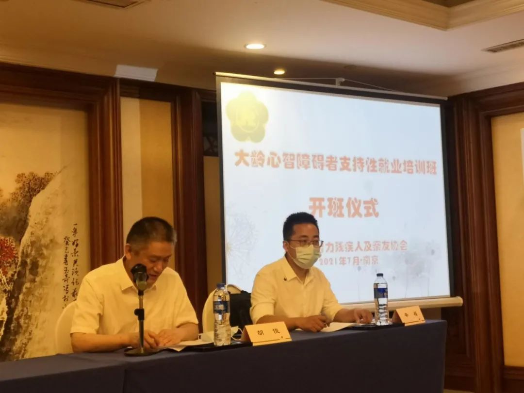 新时代，我们这样学雷锋！