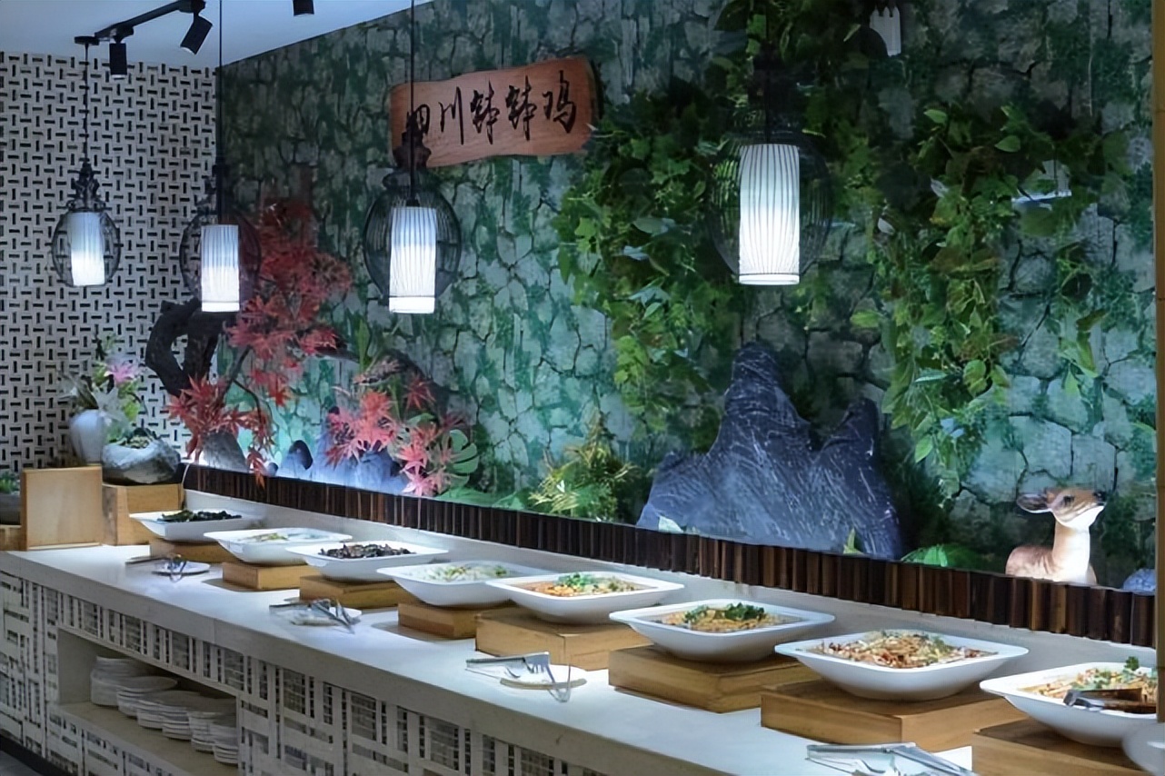 8000平洗浴一天接待人数,酒店自助餐接待