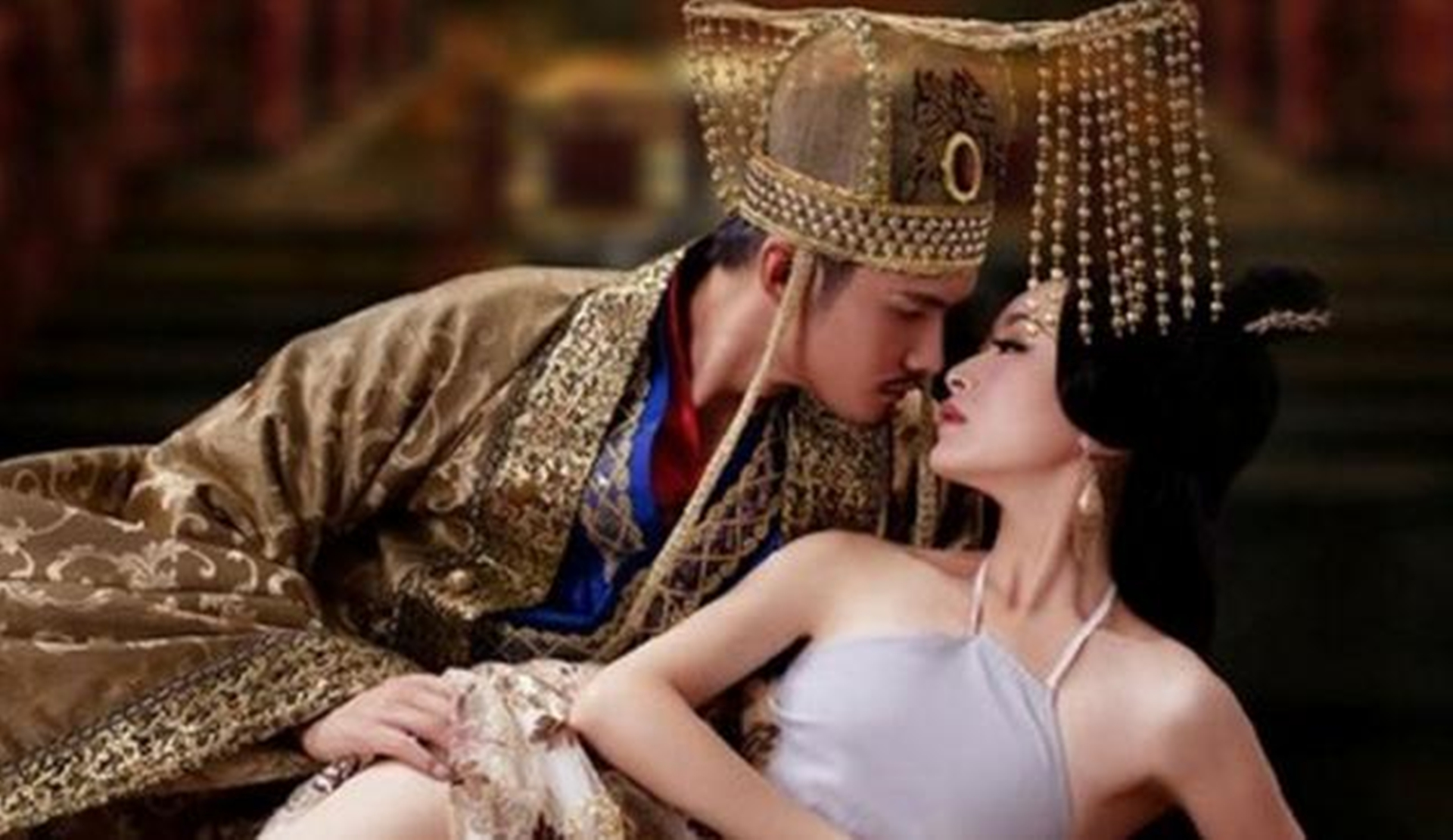 历史上三个假太监有多牛？让太后生子，欺辱皇后，谋害皇帝