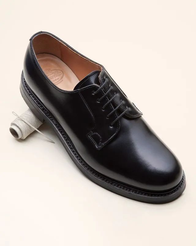 为什么有品位的人都在实体店买鞋,为什么有品位的人要看鞋