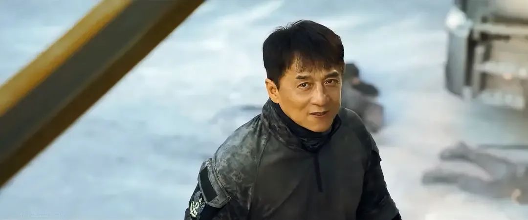 成龙被忽视掉的一部动作片,成龙回应荷兰弟神秘海域动作致敬