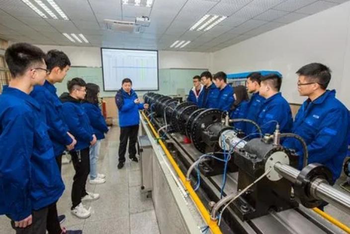 高职和大专有什么区别选哪个好,同样都是公办大专有什么区别