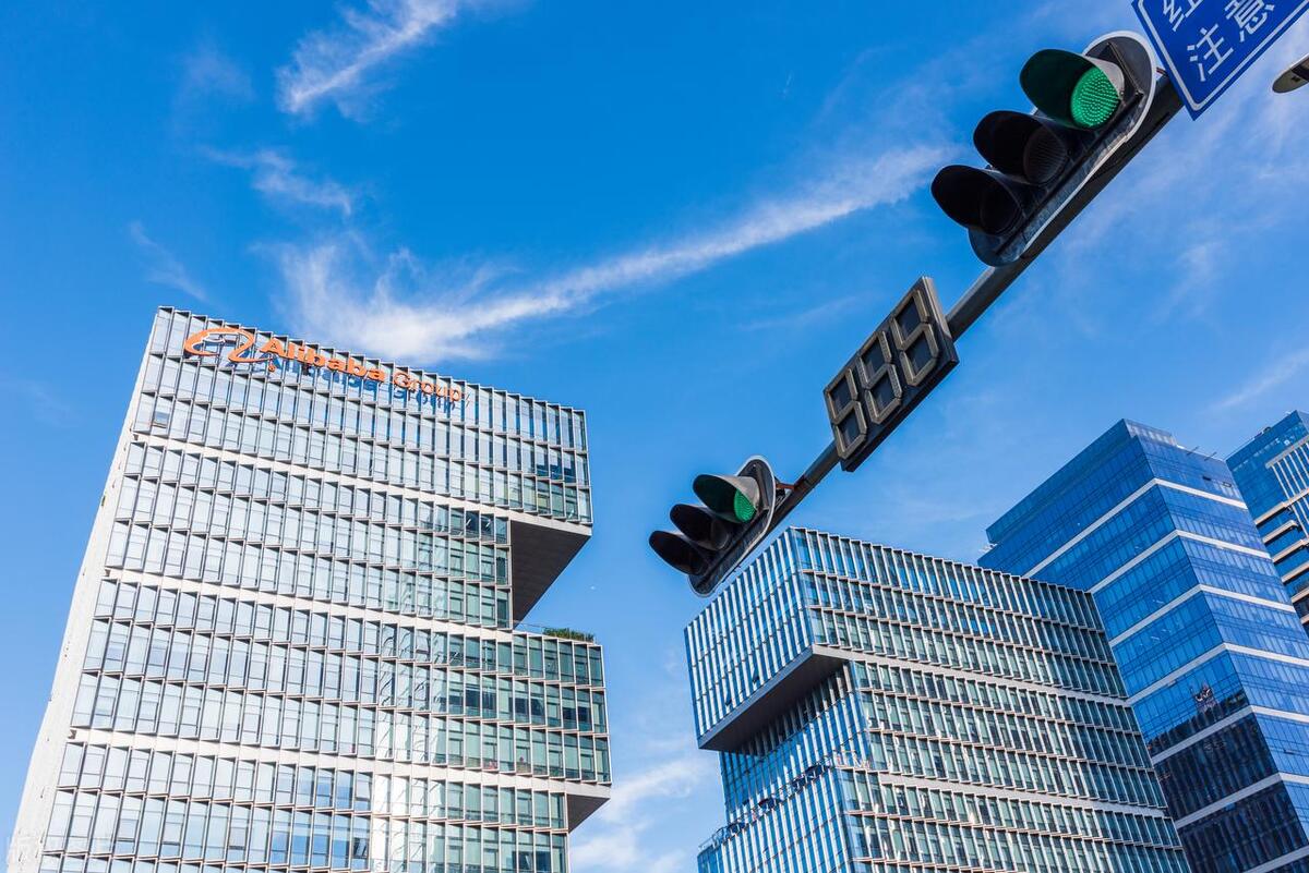 闃块噷鑿滈笩鑷姩椹鹃┒ (闃块噷鑿滈笩鏃犱汉椹鹃┒)