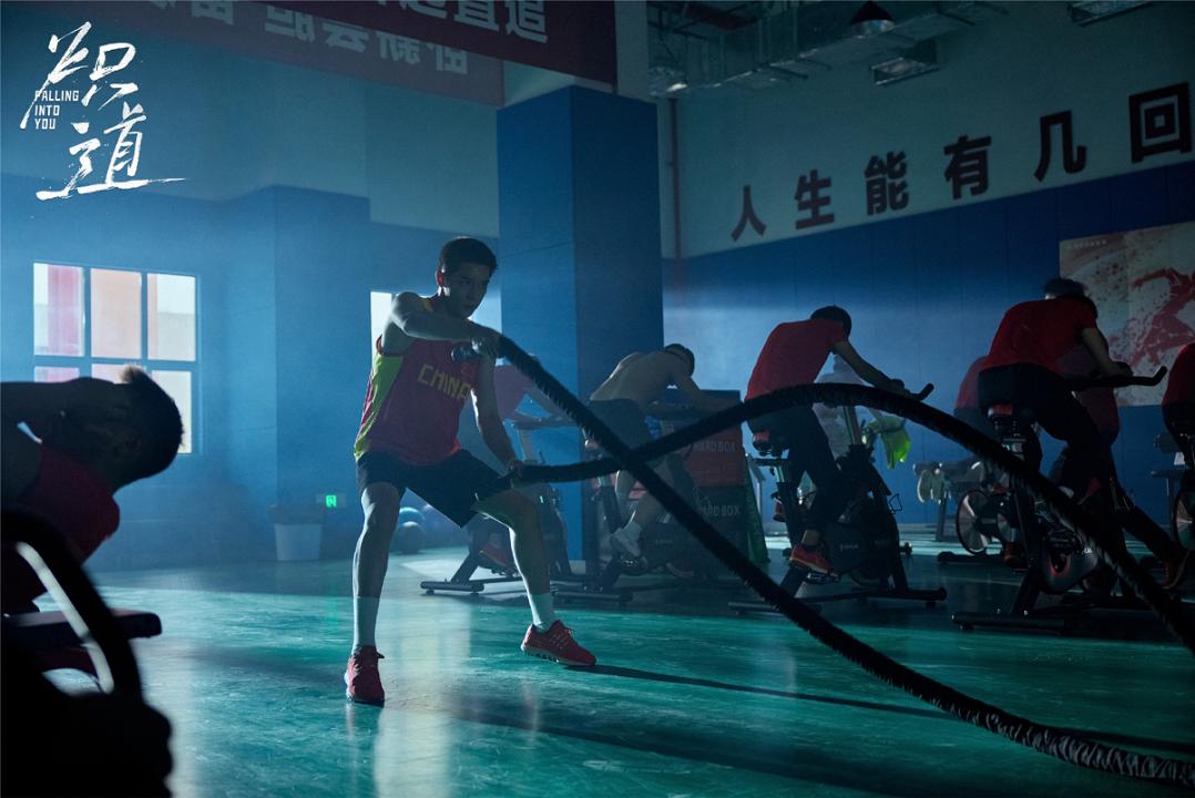 央视田径解说陈晨抖音号,奥运田径解说陈晨