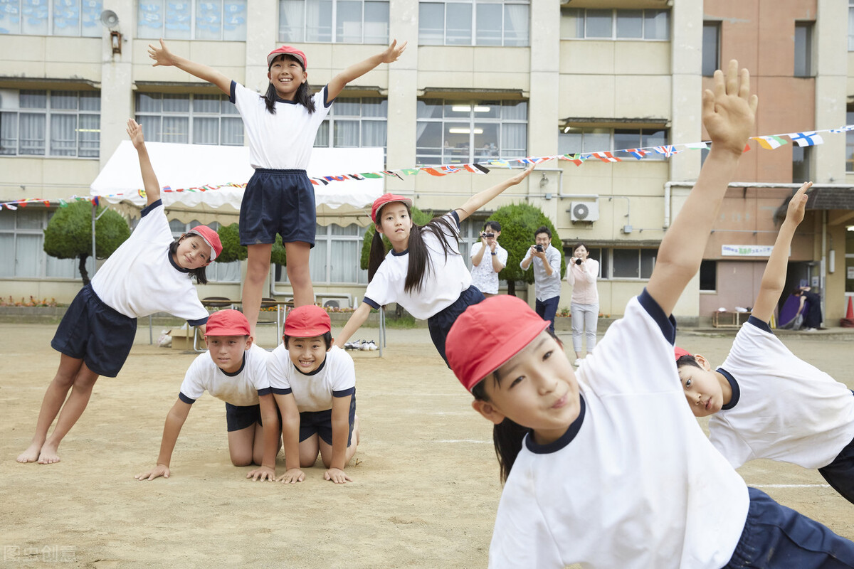 小学运动会写稿文案,运动会学生写稿给老师
