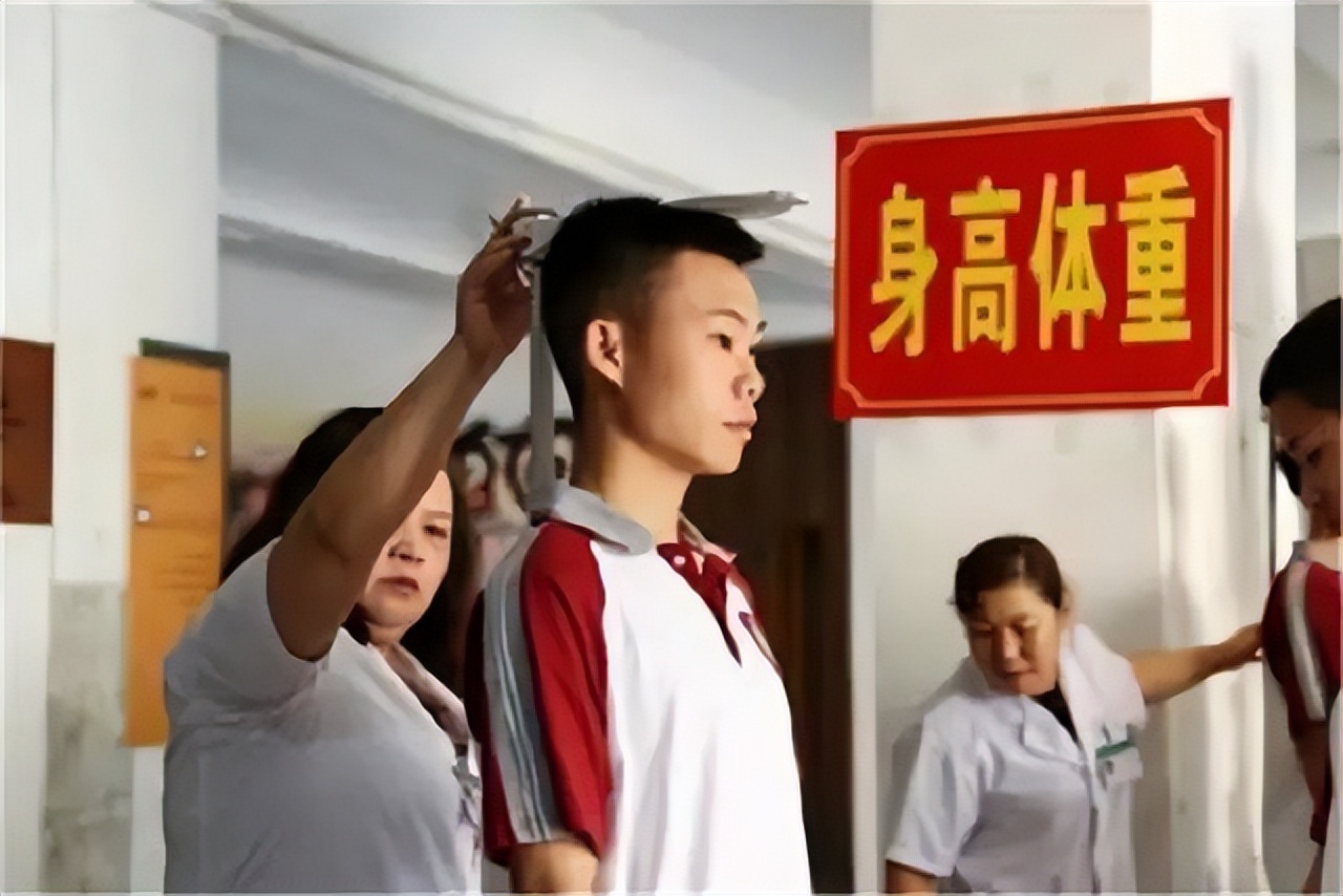 断骨增高的李亚诺是哪里人,李亚诺截骨长高是真人真事吗