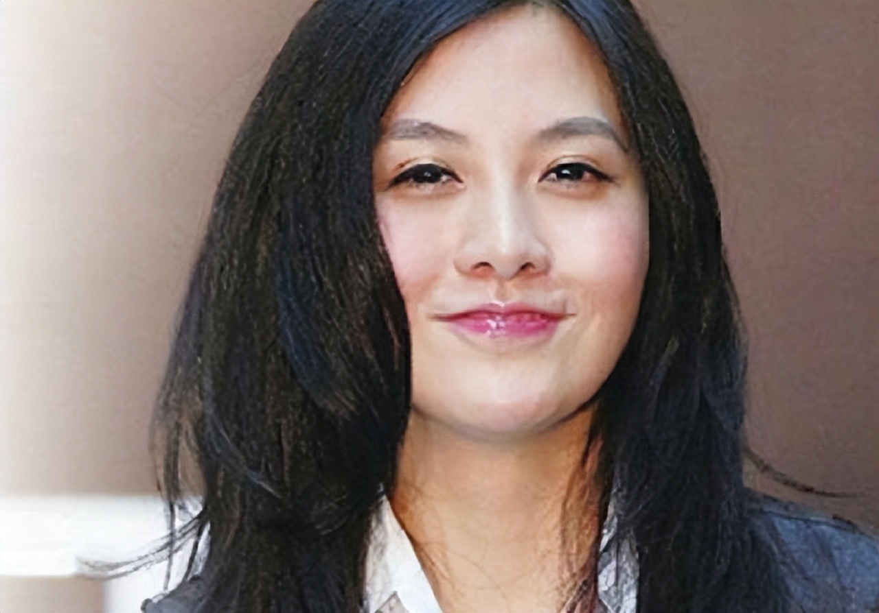 起底“潮汕富豪”纪海鹏发家史，女儿是《欢乐颂》里曲筱绡原型