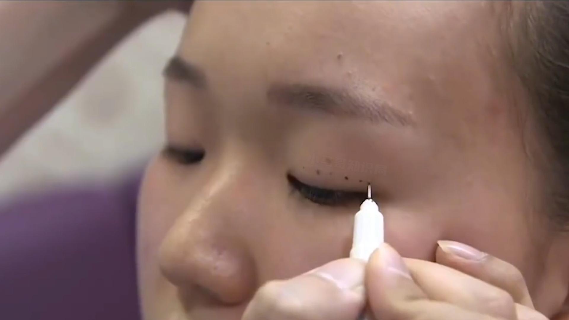 一天只睡三个小时靠咖啡解困,一天只睡四小时四杯拿铁能挺住吗