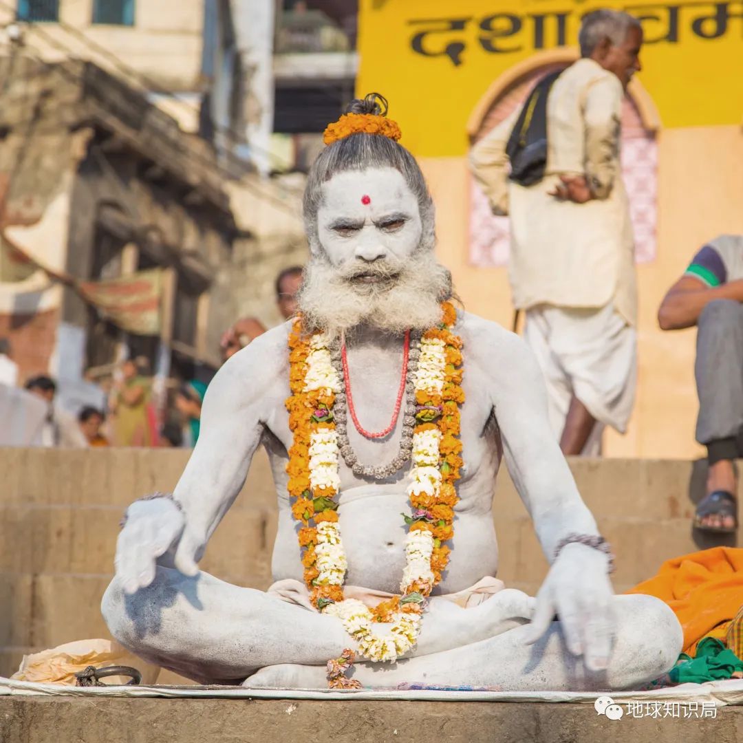 印度的宗教迷信有多严重,印度的迷惑行为