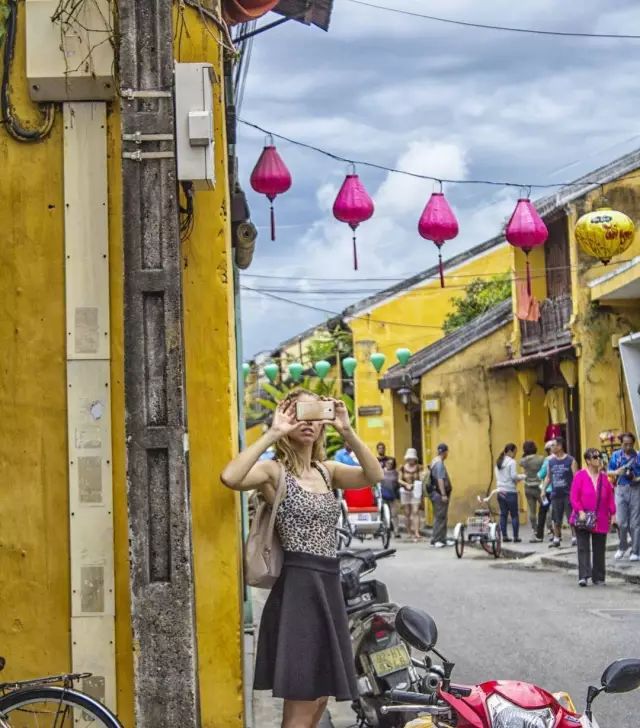 岘港旅游住哪里好,岘港旅游云端漫步