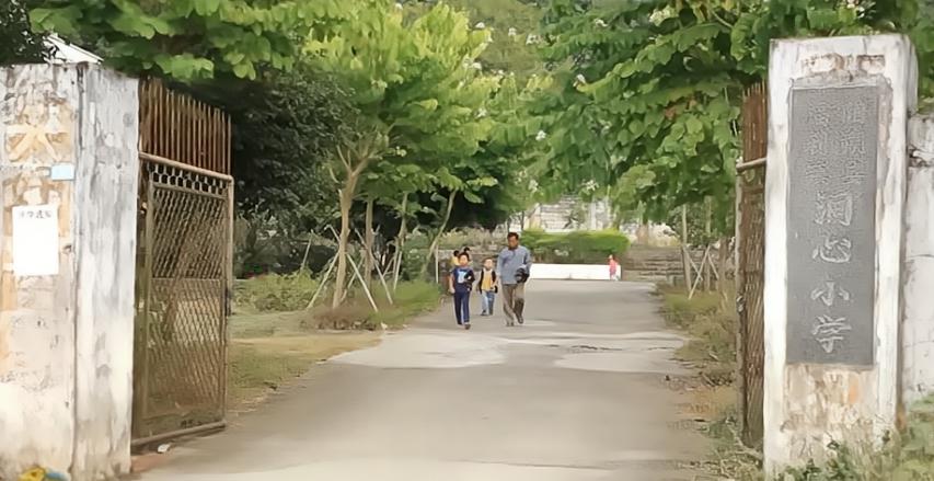 夫妻抢抚养权案例,广西母亲争夺孩子抚养权